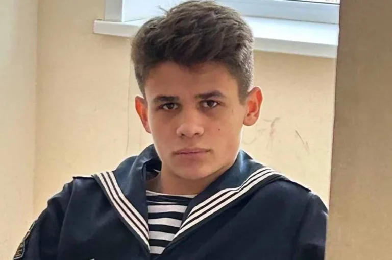 «Он хотел жить». Трагедия матроса на Каме потрясла всех