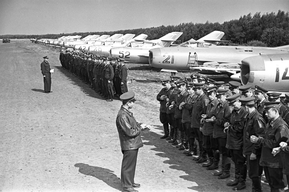 Быстрее звука. Благодаря Иващенко СССР получил один из лучших истребителей
Быстрее звука. Благодаря Иващенко СССР получил один из лучших истребителей