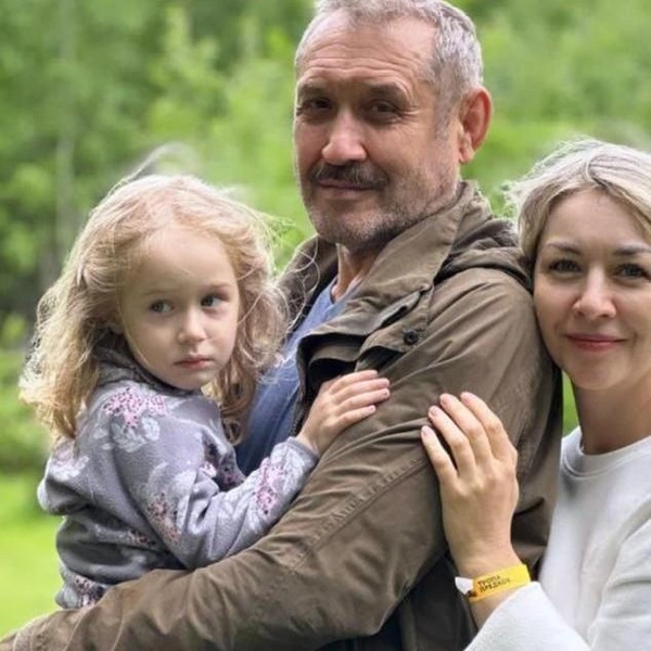 Сочиняет на ходу? Психолог Тараянц разнес последнее видео Ирины Усольцевой
Сочиняет на ходу? Психолог Тараянц разнес последнее видео Ирины Усольцевой