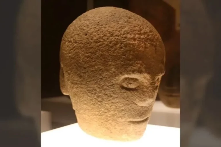 Страшный артефакт. Трёхликий бюст в Ирландии был связан с жуткими ритуалами