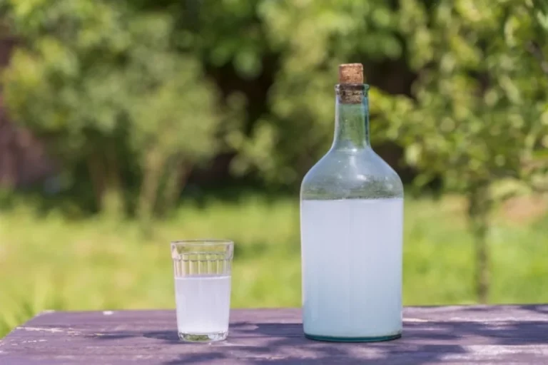 Проверка слуха. Правда ли, что Россия переходит на самогон?