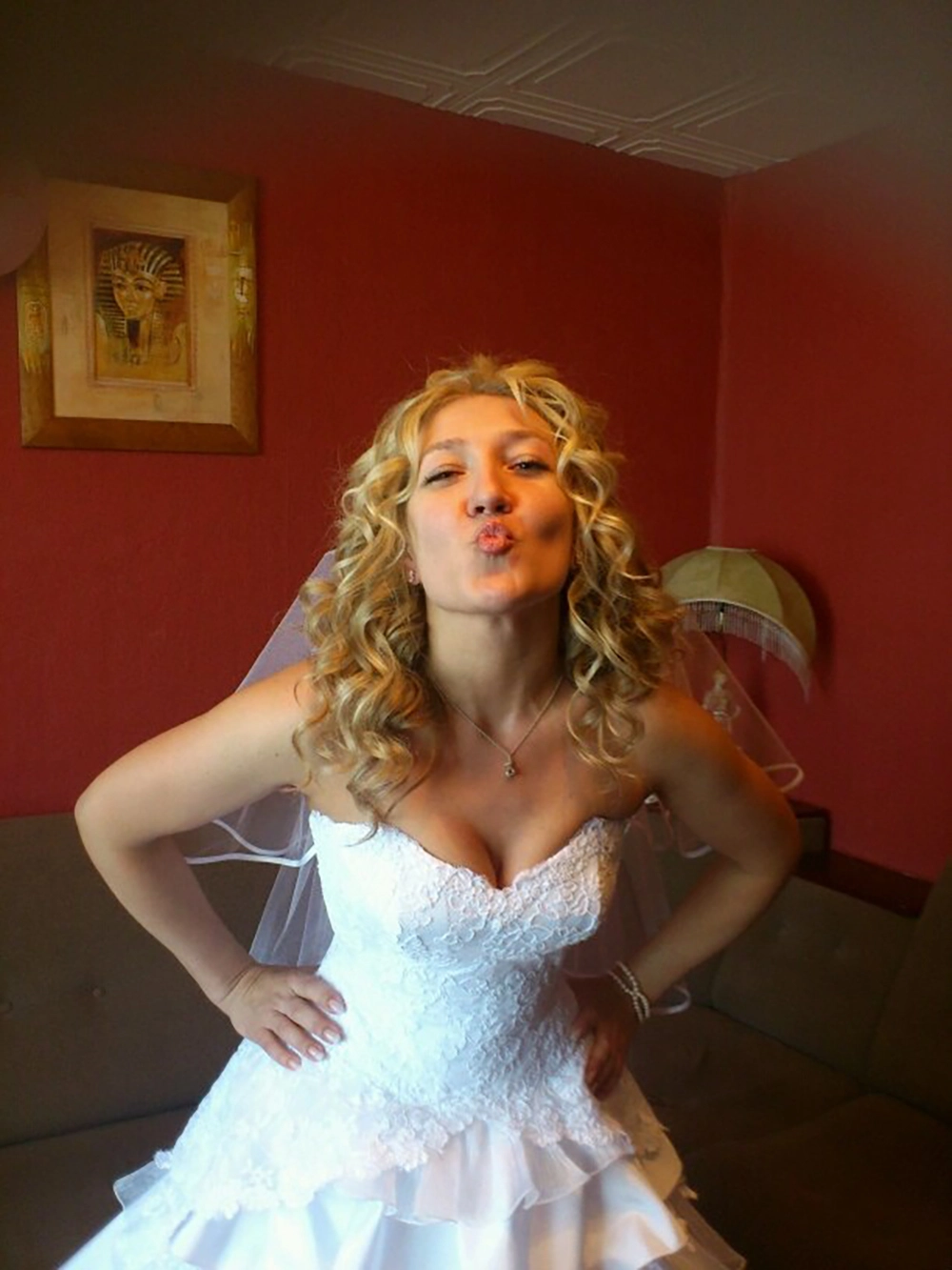 Темная лошадка. Что думает про исчезновение отца старшая дочь Усольцева
Темная лошадка. Что думает про исчезновение отца старшая дочь Усольцева