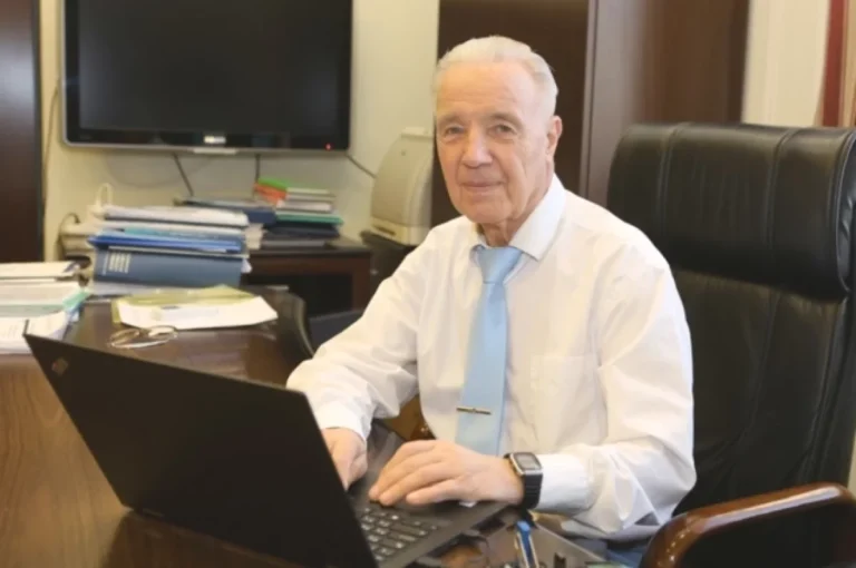 Молоко отверг. Как создатель ядерных боеприпасов Бармаков переиграл США