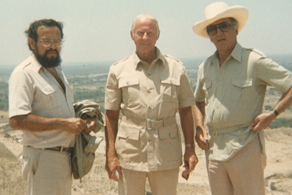 
        Наследие Хейердала. Разгадана тайна «хождения» истуканов острова Пасхи    