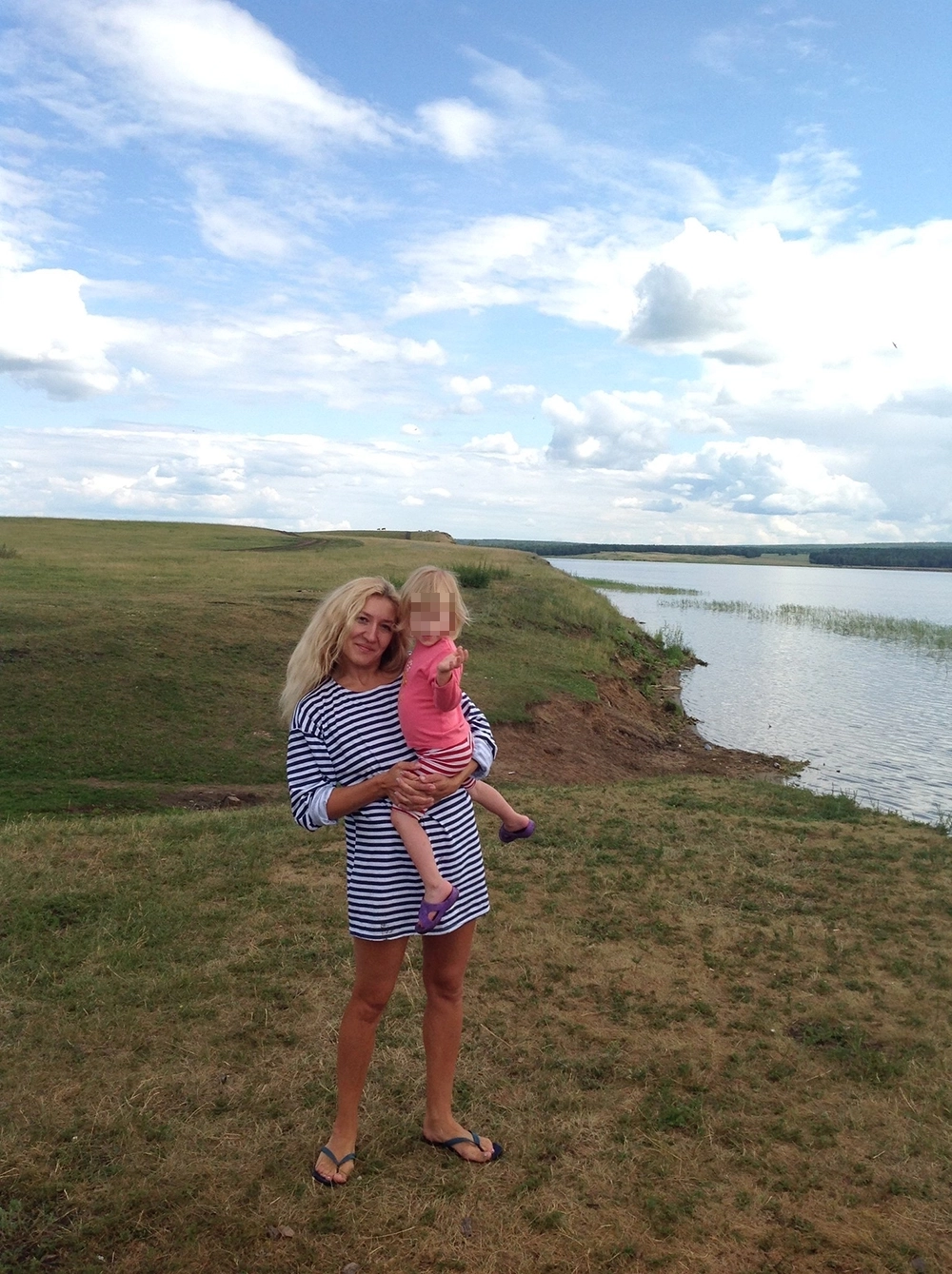 Темная лошадка. Что думает про исчезновение отца старшая дочь Усольцева
Темная лошадка. Что думает про исчезновение отца старшая дочь Усольцева