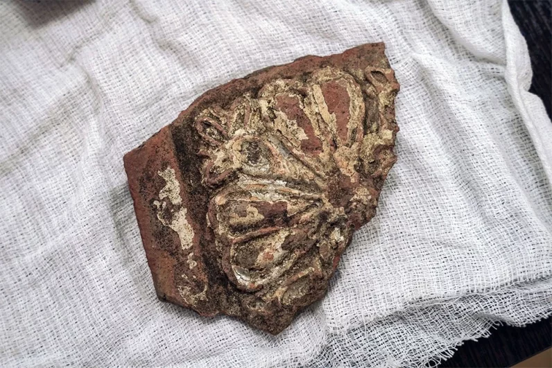 Страшный артефакт. Трёхликий бюст в Ирландии был связан с жуткими ритуалами
Страшный артефакт. Трёхликий бюст в Ирландии был связан с жуткими ритуалами