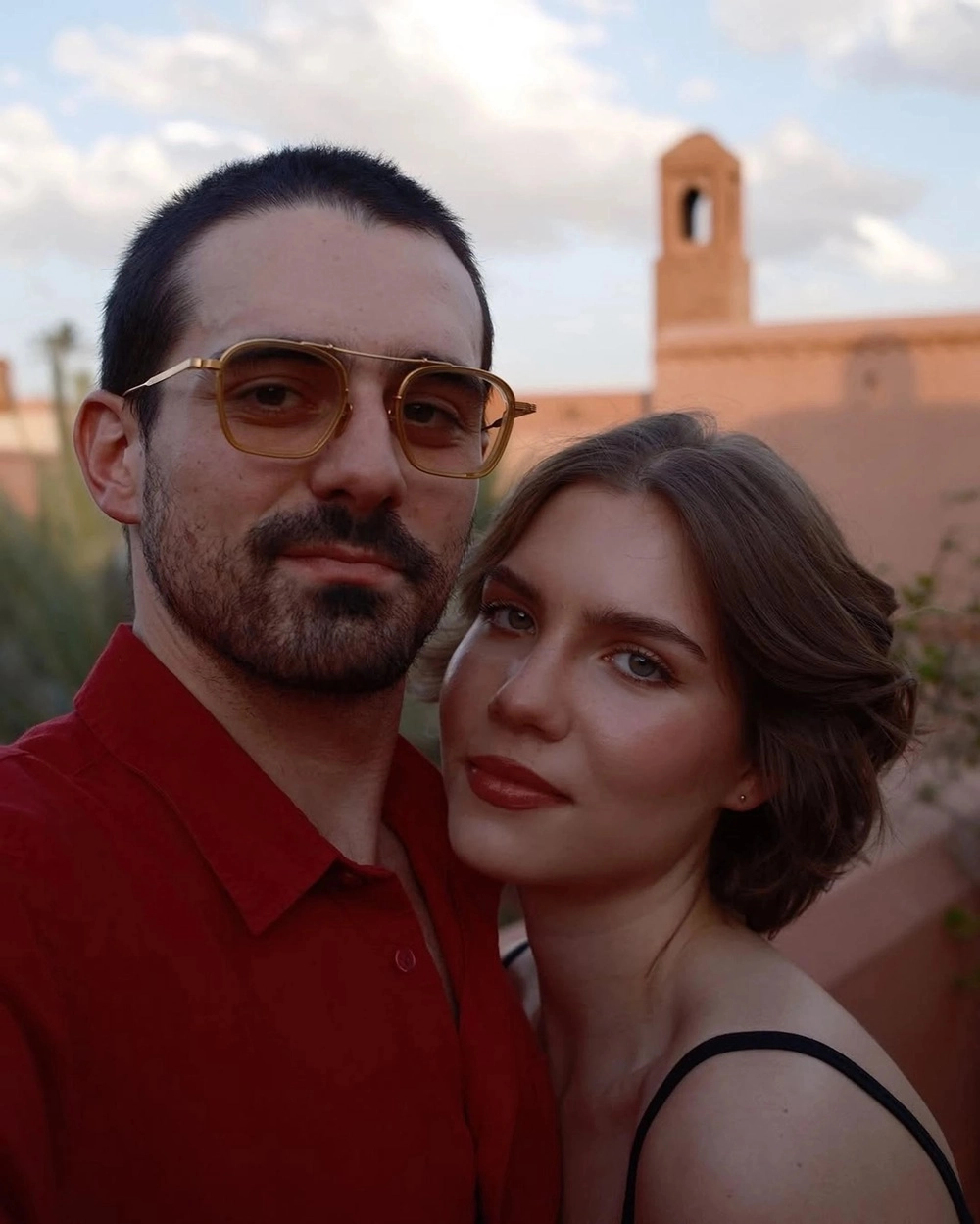 
        Союз опальных кланов. Внучка Ельцина нашла любовь в семье Березовского?    